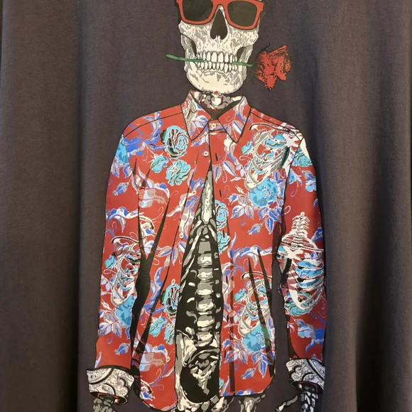 Robert Graham Dark Gray Skull Graphic Tee - Picture 3 of 7